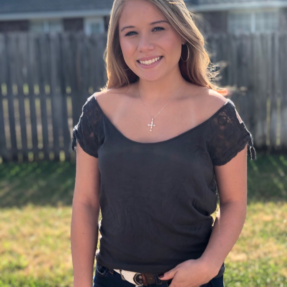 AEO Gray lace tie/cap sleeve tee